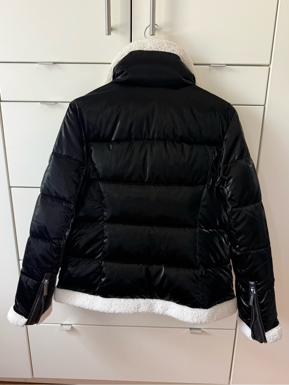 MICHAEL Michael Kors Faux-Shearling Shine Puffer Coat – Size L - Picture 5 of 8